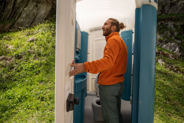 Best Construction site porta potty rental  in Knoxville, IA