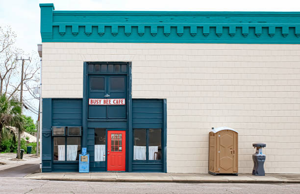Best Portable restroom solutions  in Knoxville, IA
