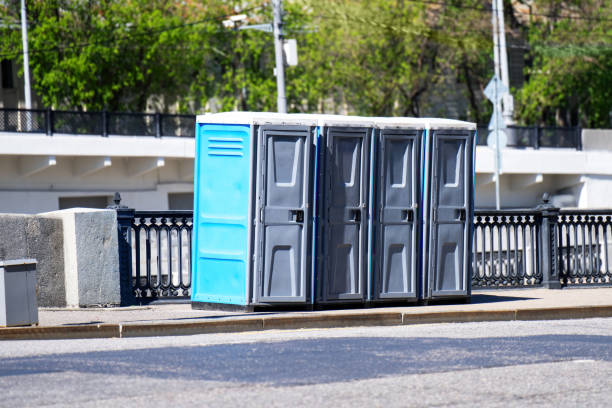 Best Portable bathroom rental  in Knoxville, IA