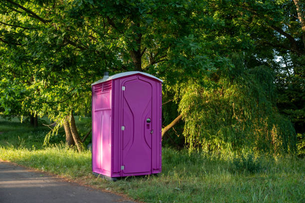Best Portable restroom trailer rental  in Knoxville, IA